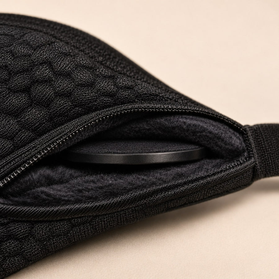 5mm speakers positioned around your ears